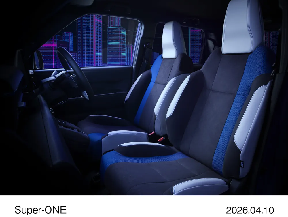Super-ONE ホンダの小型EV 運転席