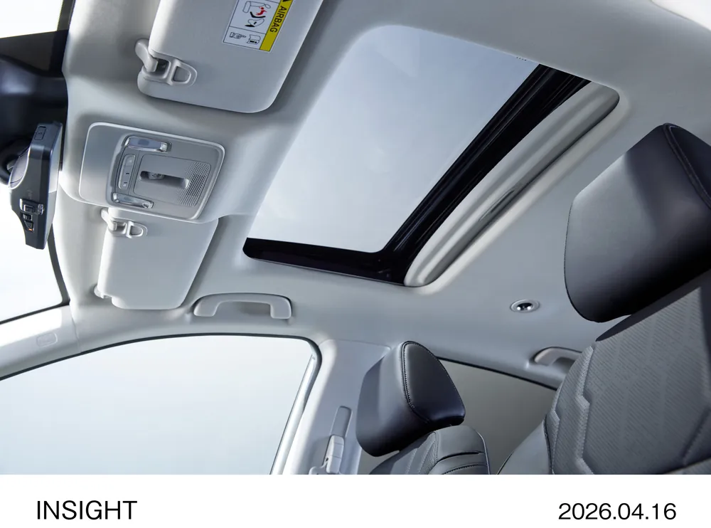 ホンダの新型INSIGHT　サンルーフ