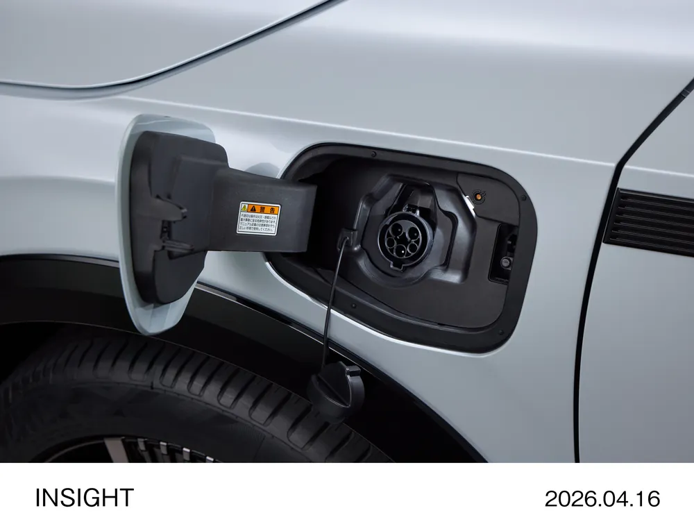 ホンダの新型INSIGHT　充電口