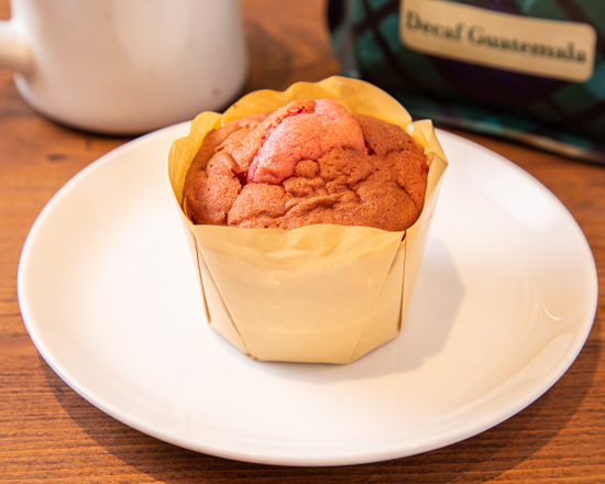 ストロベリー＆ホワイトチョコ　グリーンベリーズコーヒーのマフィン